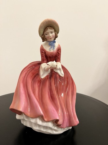 Royal doulton vintage figurine - doulton,