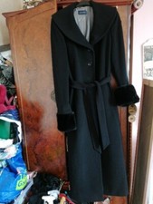 Vintage Beautiful Windsmoor