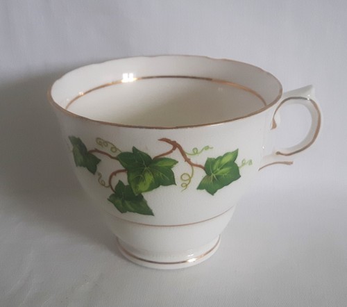 Colclough ivy leaf - colclough, bone