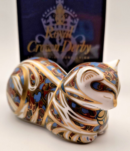 Royal crown derby contented - royal,