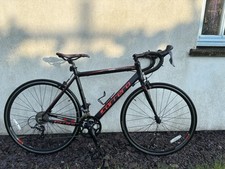 Carrera Virtuoso Men’s Road Bike - Black And Red - 54cm Lightweight