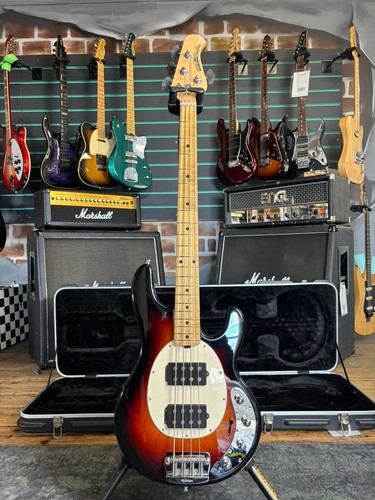Ernie ball music man stingray - man,