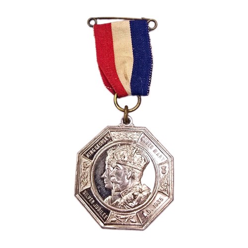 Rare 1935 royal silver jubilee - royal,