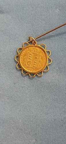Rare 1890 victorian shield - rare,