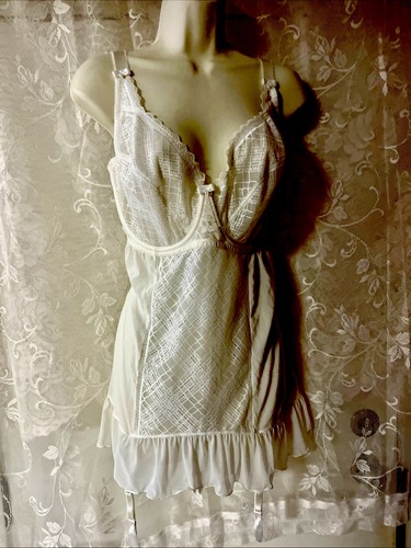 Vtg torrid white lace - torrid,
