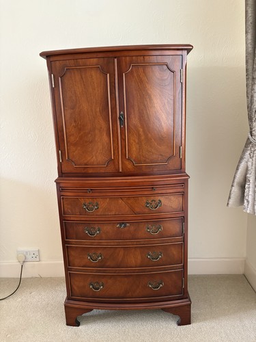 Drinks cabinet reproduction - drinks, cabinet,