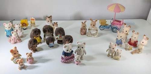 Sylvanian families figures - families,