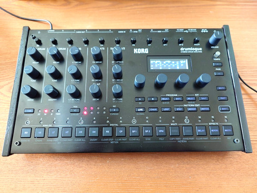 Korg drumlogue hybrid drum - korg,