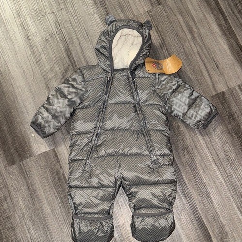 New baby gap snowsuit bunting - new,