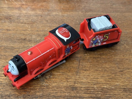 Trackmaster plastic thomas - plastic,