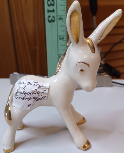 Chic lepere pottery donkey - or,