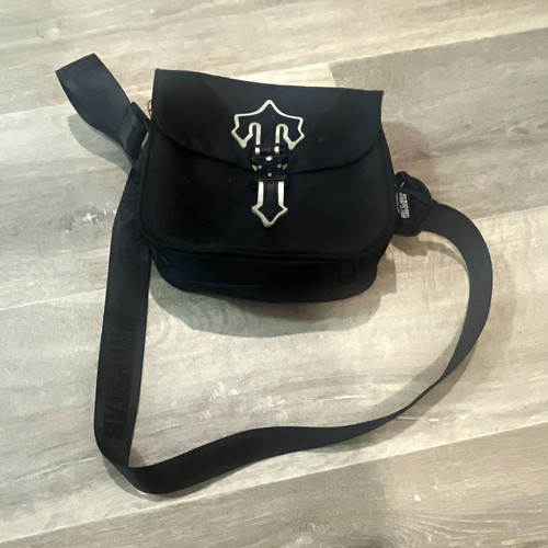 Trapstar crossbody bag black