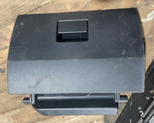 Ford fiesta mk6 - ford, glovebox