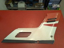 HONDA CBR1000F SC24 1989 R/H SEAT PANEL (READ DESCRIPTION)
