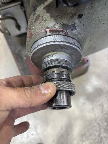Milling machine z - -, axis
