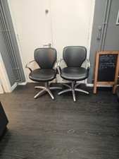 REM Salon Black Hair Styling Chair