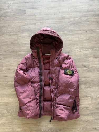 Stone island crinkle - island, ny
