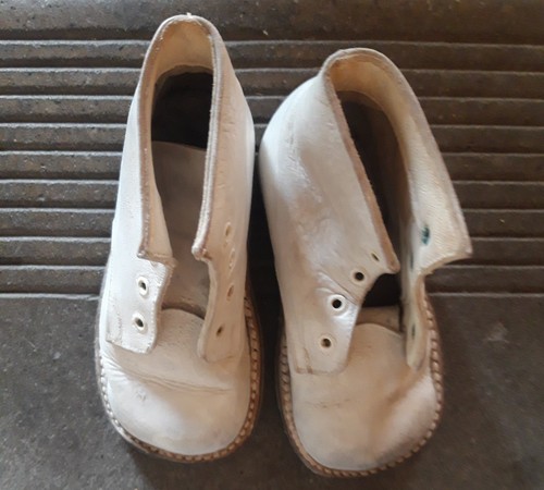 Vintage baby boots white - baby,