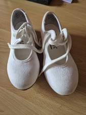 1st Position White Tap Shoes for Dance Size UK 11 White Metal Plates Used