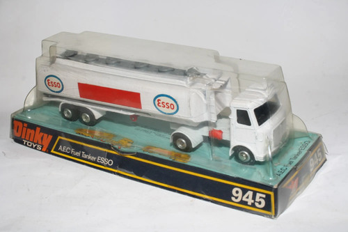 Dinky 945 aec fuel tanker - 945, tanker,