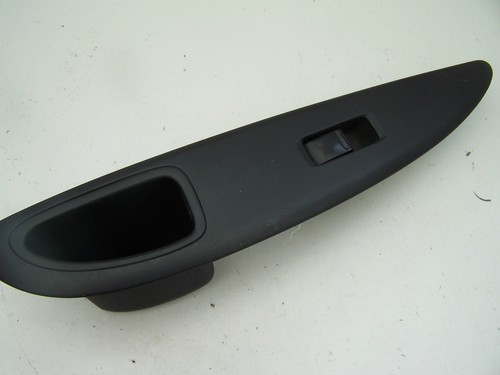 Nissan primera front passenger - front,