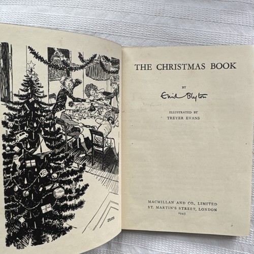 Enid blyton the christmas book - the,