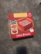 Jumbo red jigsaw puzzle