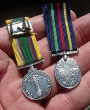 PERIOD ER 11 MINIATURE CADET FORCES MEDAL & CIVIL DEFENCE MEDAL.