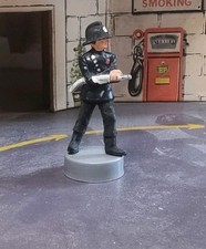 Spot triang fireman figure - on,