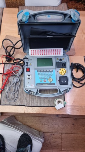 Metrel pat tester - pat,