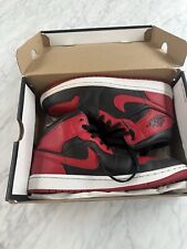 Nike Air Jordan 1 Retro Mid Banned Red Black White
