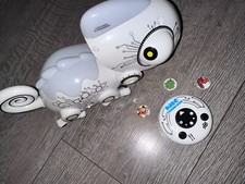 Robo RC Chameleon Electronic Light Up Toy with Remote Control and Food