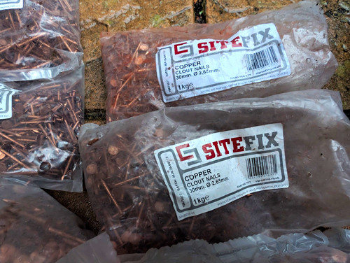 Copper clout nails 11kg 5 - nails,
