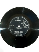 7" VINYL - 1967 - SOLOMON KING - SHE WEARS MY RING - EXCELLENT