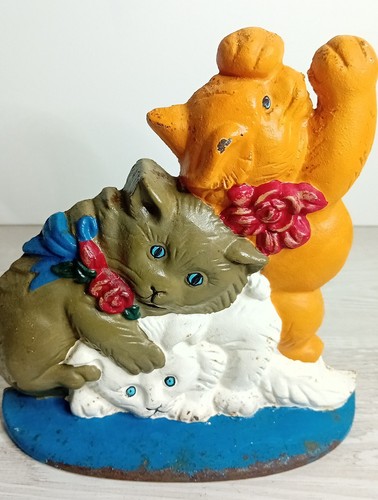 Large colourful vintage cast - large,