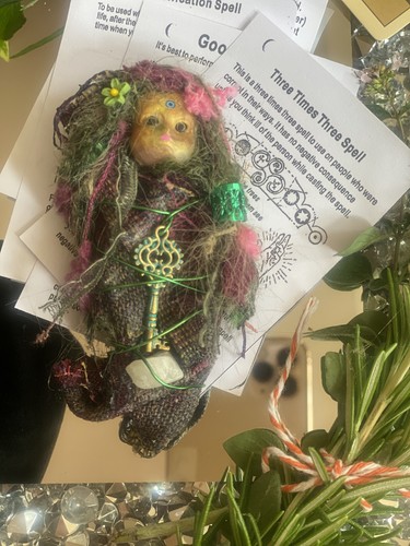 Spirit doll witch a bag - witch, in