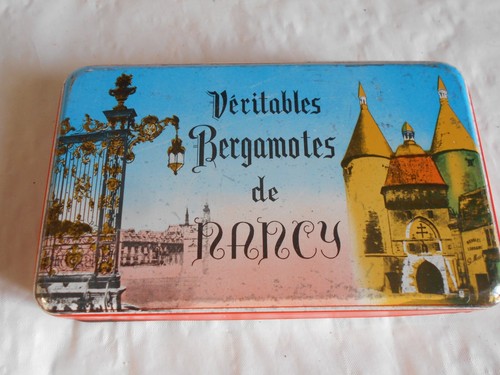 Vintage tin box - french, sweet