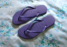 BNWT HAVAIANAS - VIOLET -