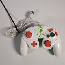 Yoshi Wired Fight Pad Gamepad For Nintendo Wii