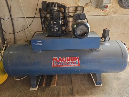 Magnum air compressor 240v - ,