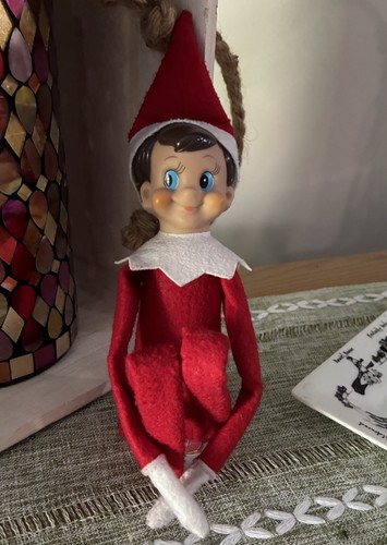 Elf the shelf plush doll - on,
