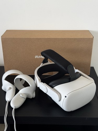 Oculus meta quest headset - 2,