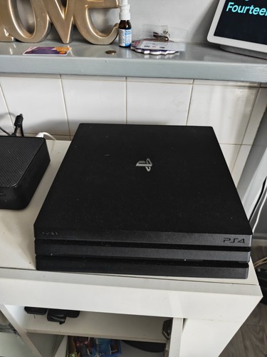 Sony ps4 pro 1tb - (cuh-7216b),