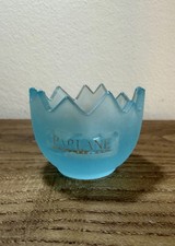 Parlane glass egg cup. 