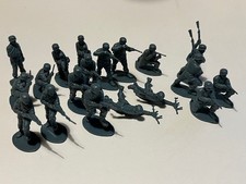 Airfix 1/32 WW2 German Paratroops - 19 Figures