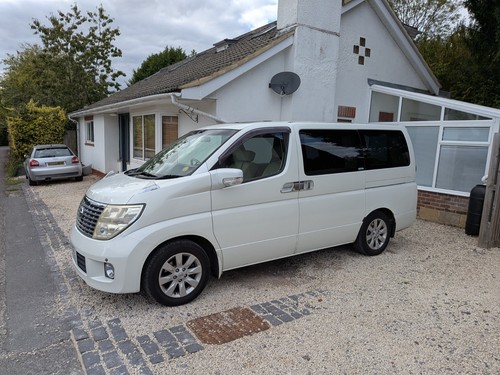 Nissan elgrand e51 2005 5 - xl, 3.5