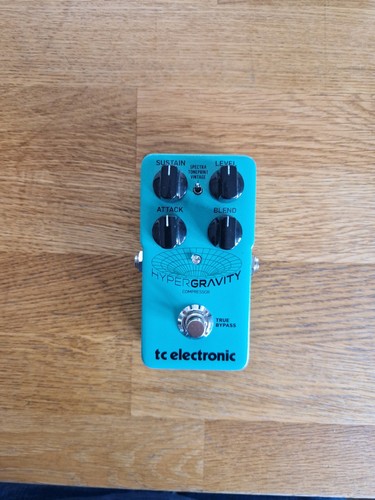 Electronic hyper gravity - electronic,