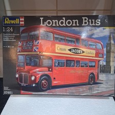 Revell 07651 London Bus Routemaster 1:24 Model Kit. Unopened. Great Piece