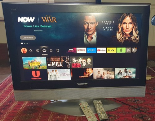 Panasonic with hdmi - 32",
