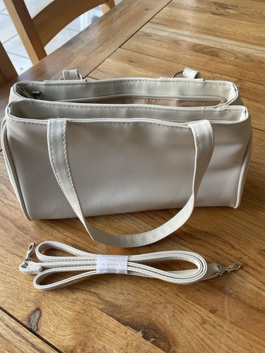 Cream isle faux - isle, leather